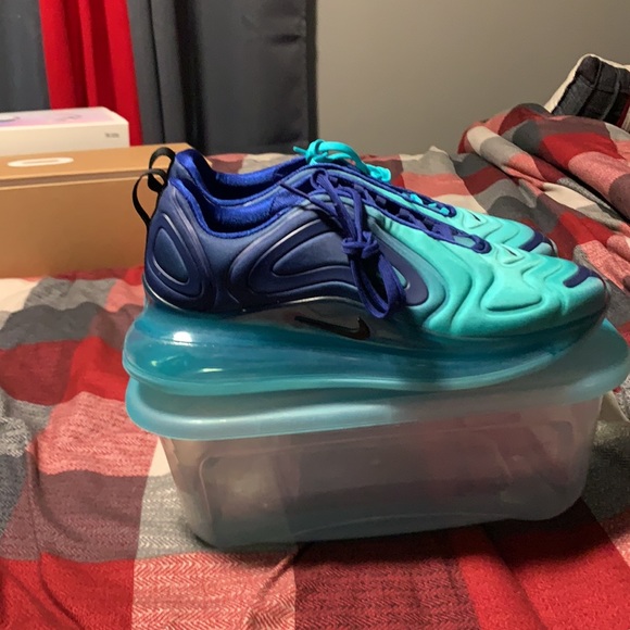 Nike air max 720 - Picture 3 of 3